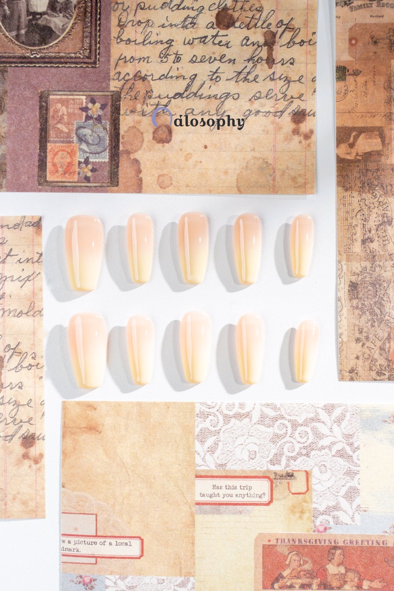 Nailosophy أظافر جيل مصنوعة يدويًا باللون الخوخي إلى الأخضر ماتشا بتدرج أومبري | شكل كوفين - Image 3